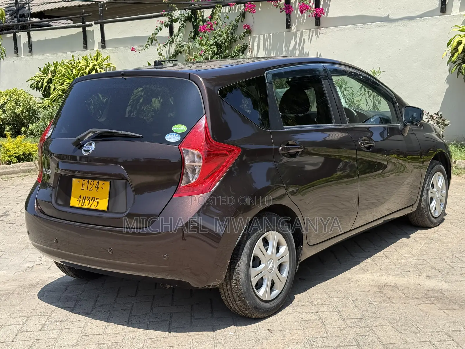 Nissan Note 2015 Maroon