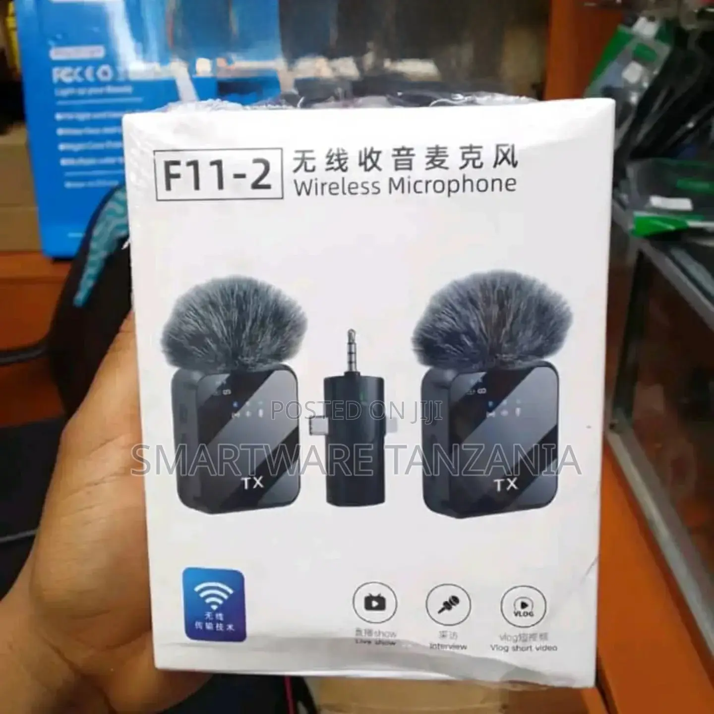 Dual Wireless Lavalier Mic System Interview Vlog Content Creator