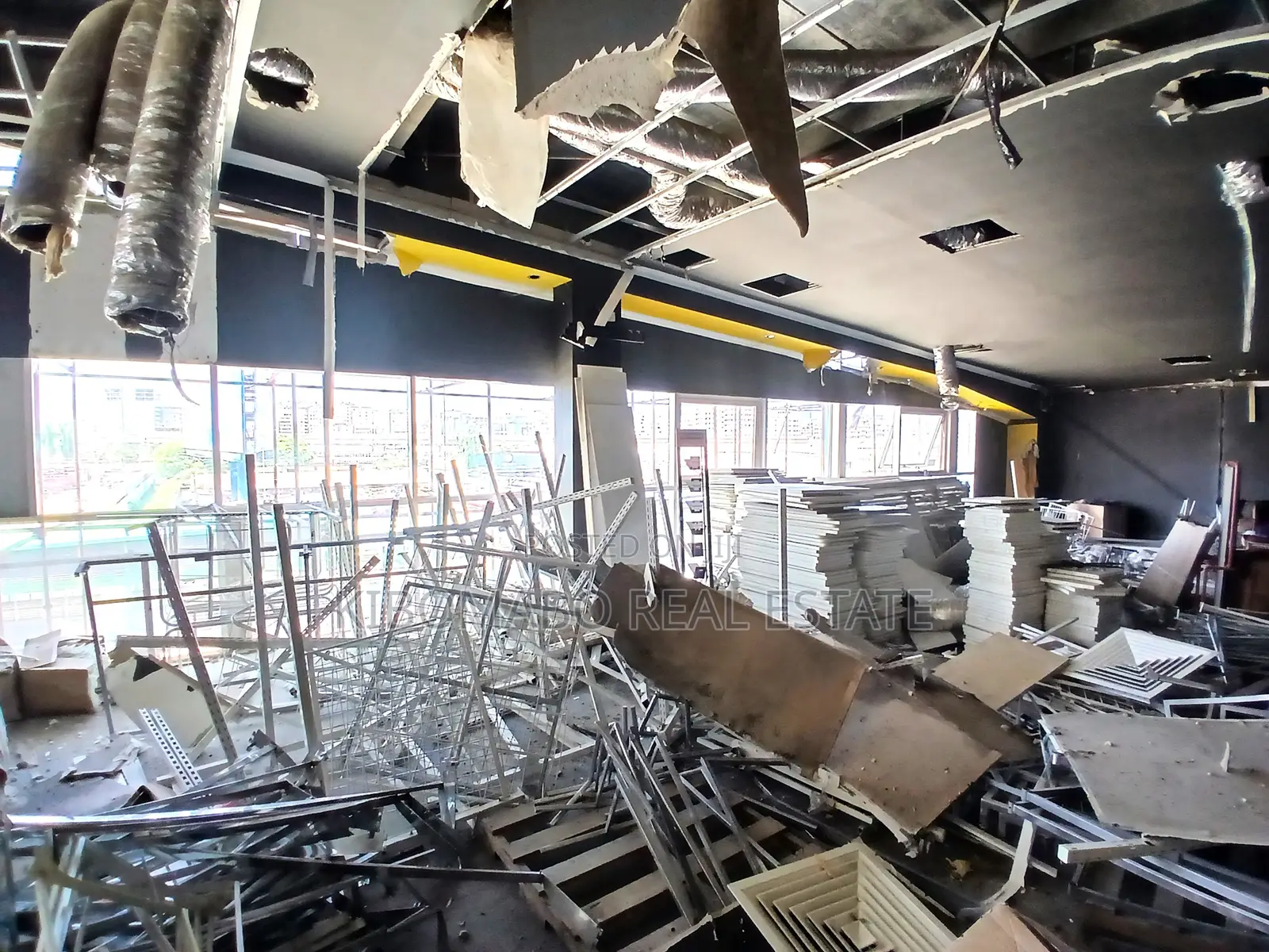 Restaurant Modern and Classy 350-450 SQM Rental - Ilala || Gerezani