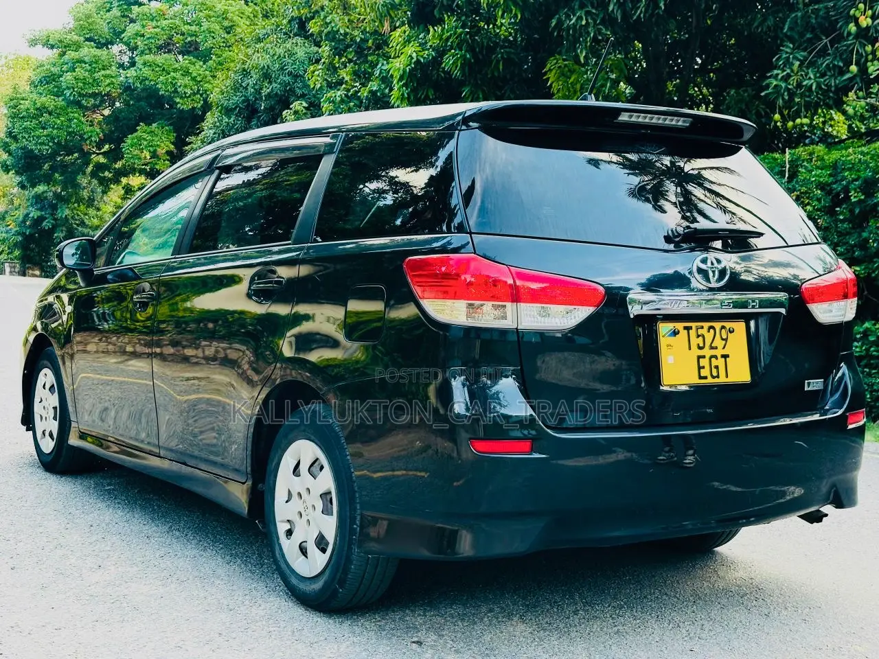 Toyota Wish 2010 Black