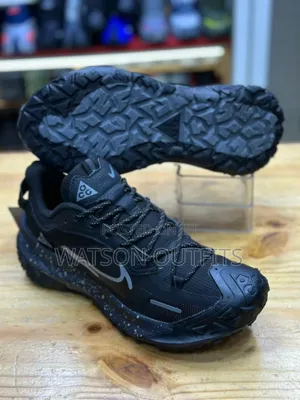 Men's Sneakers or Raba Za Kiume Za Ngozi