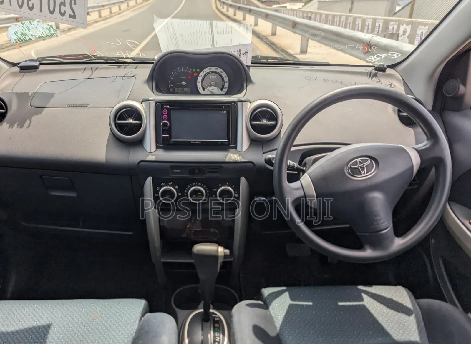 Toyota IST 2005 White