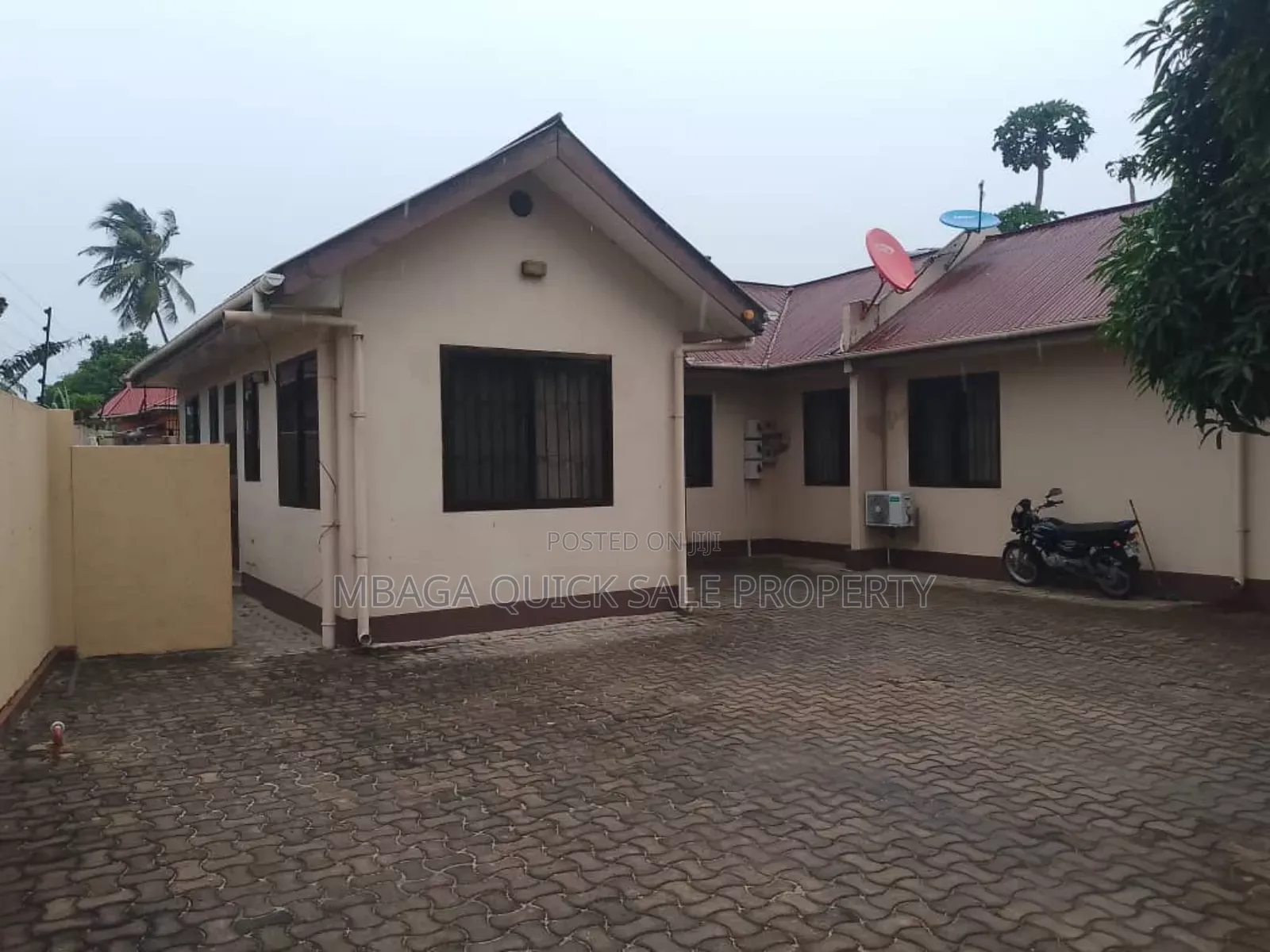 4 Bed Room House for Sale at Tabata Kisukuru