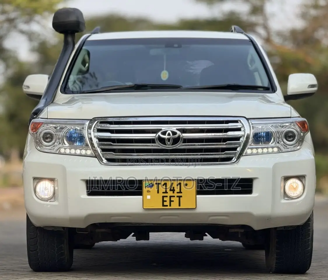 Toyota Land Cruiser 2008 White