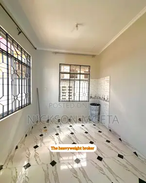 3bdrm House in Dalali Nick Mwanza, Buswelu for rent