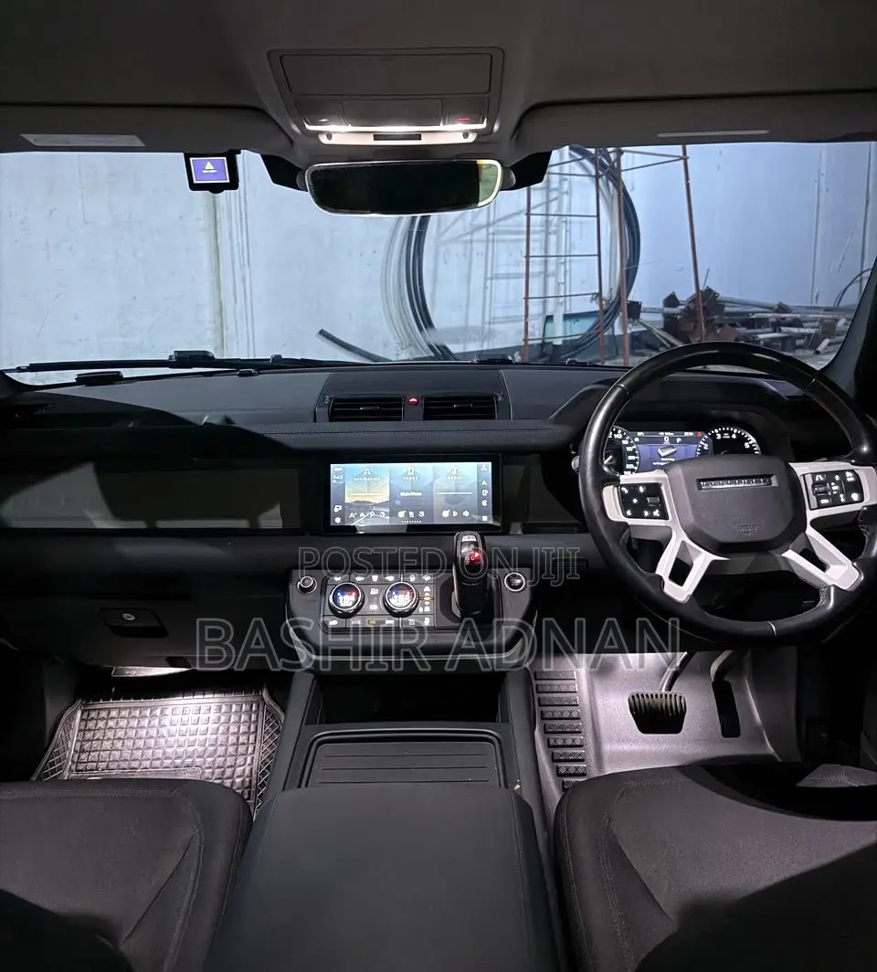 Land Rover Defender X-Dynamic HSE 2021 Green