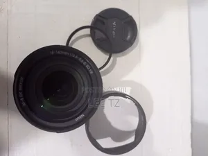 Nikon Lens 18-140mm With Lens Hood and Filter