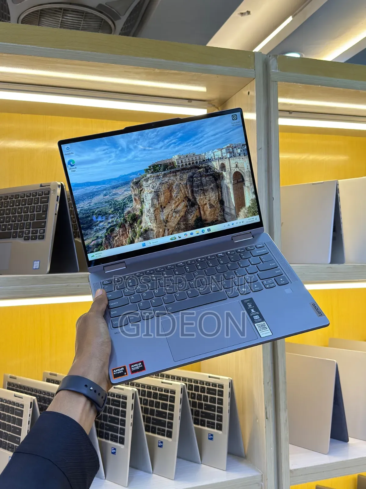 Laptop Lenovo Yoga 7 15ITL5 16GB AMD Ryzen 7 SSD 1T