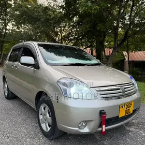 Toyota Raum 1.5 FWD 2004 Silver