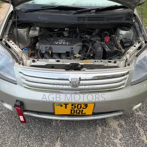 Toyota Raum 1.5 FWD 2004 Silver