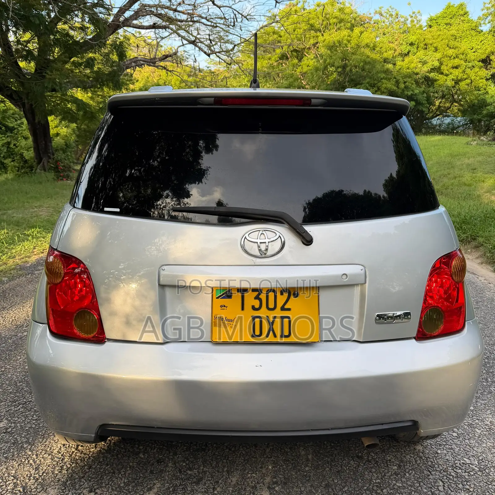 Toyota IST 2004 White