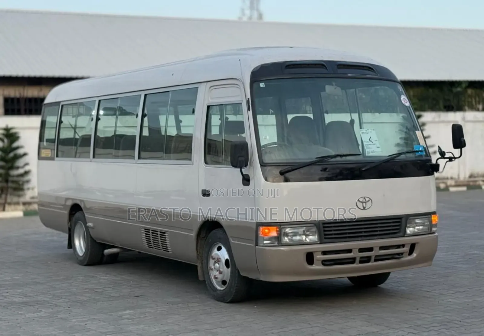 Toyota Coaster 2003 Silver