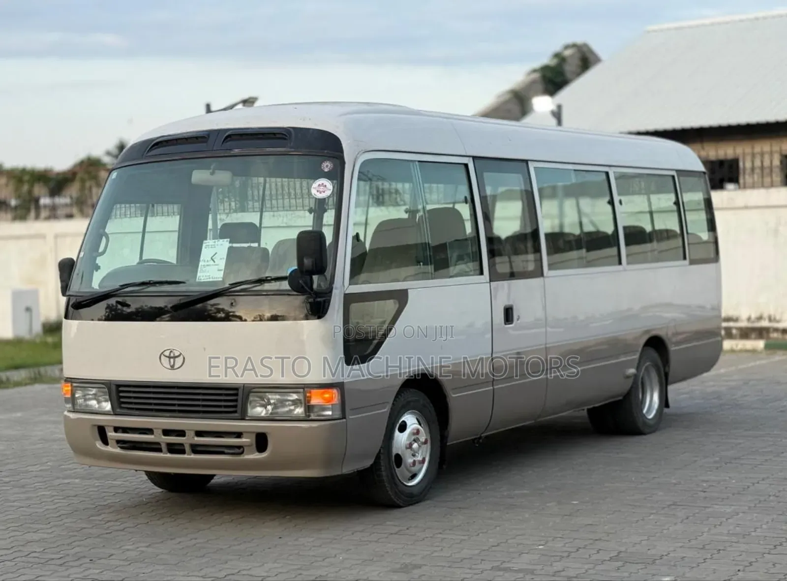 Toyota Coaster 2003 Silver