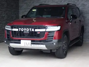 Toyota Land Cruiser 2023 Red