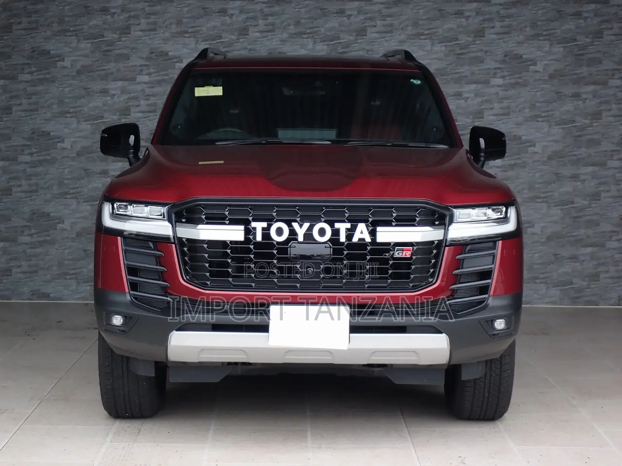 Toyota Land Cruiser 2023 Red