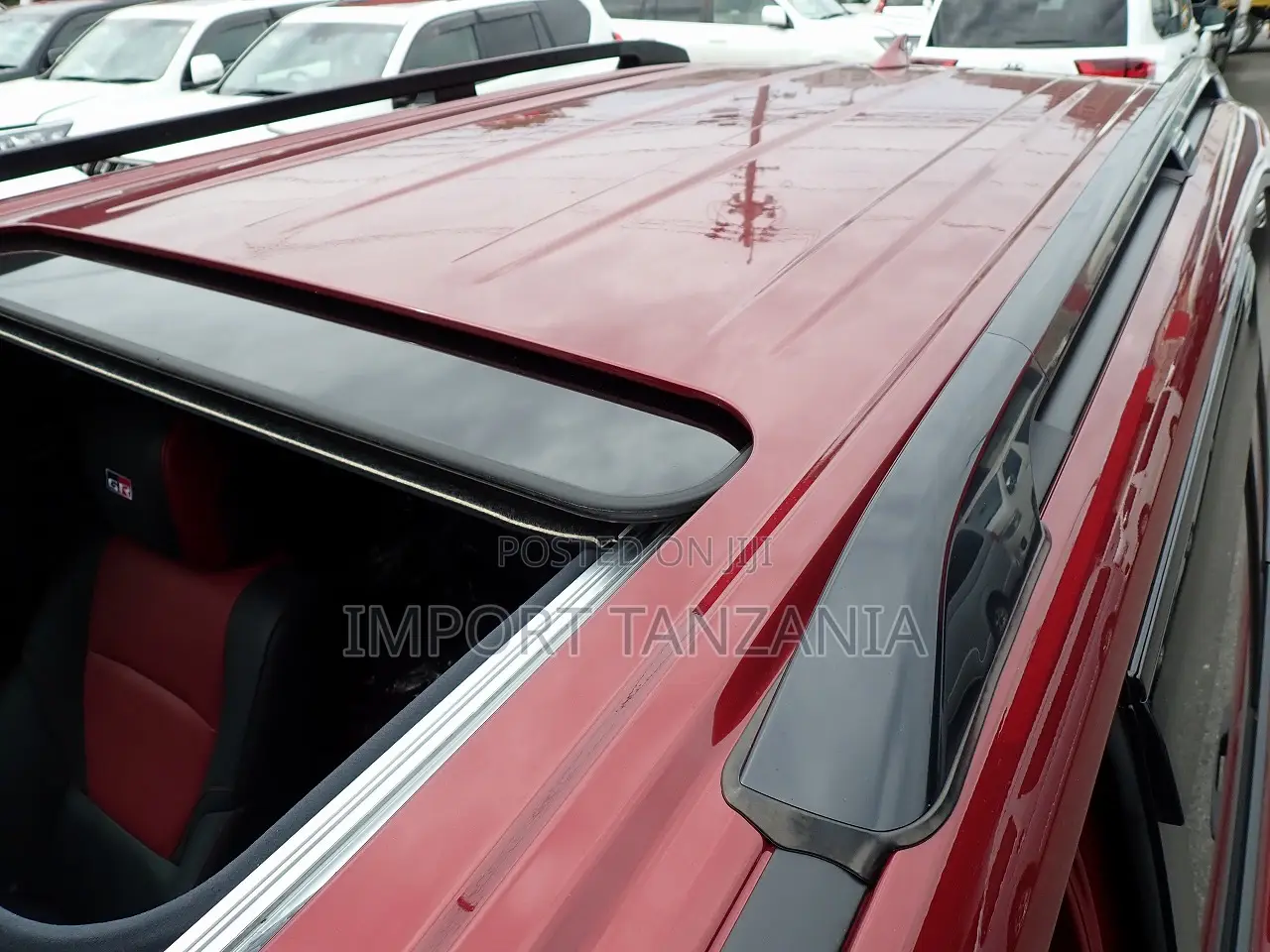 Toyota Land Cruiser 2023 Red