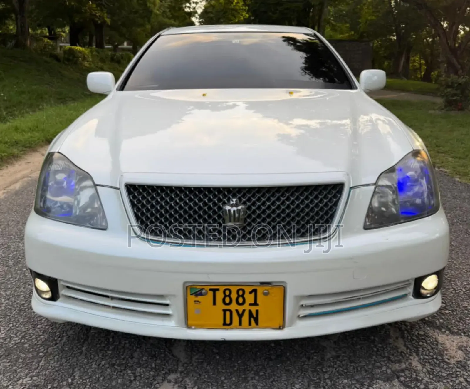 Toyota Crown 2004 White