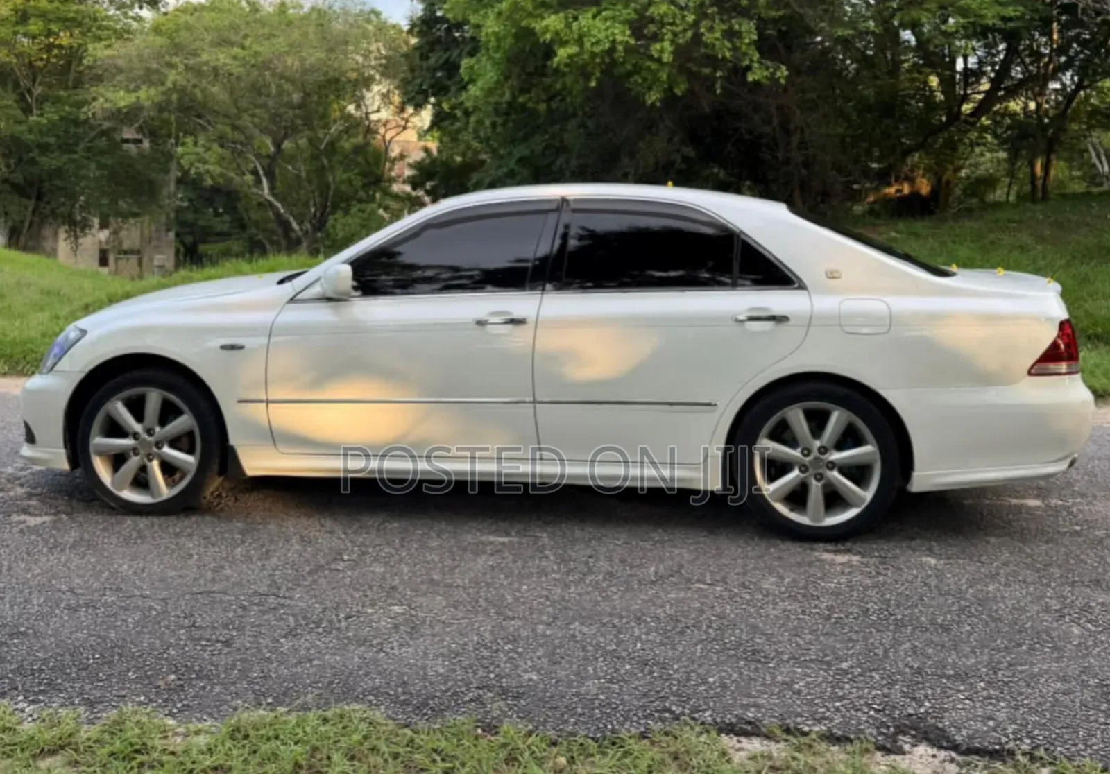 Toyota Crown 2004 White
