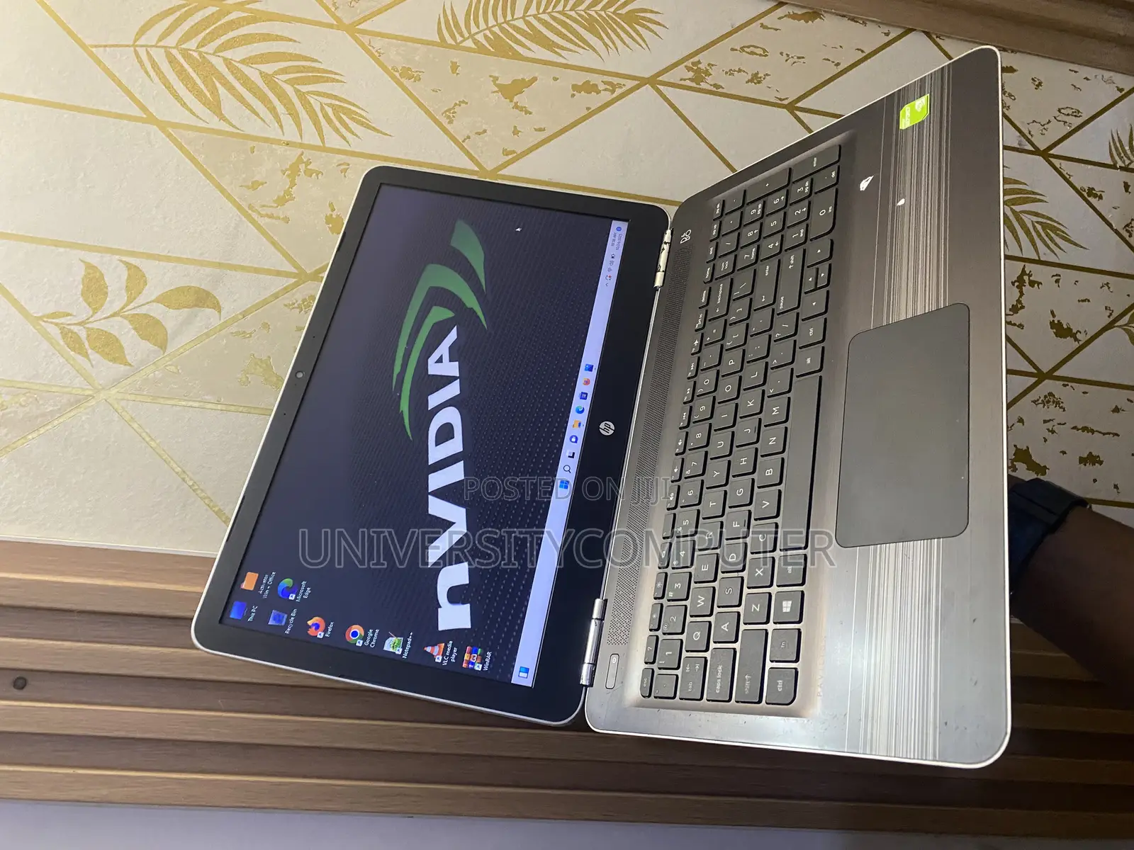 Laptop HP Pavilion 15 2GB Nvidia HDD 500GB