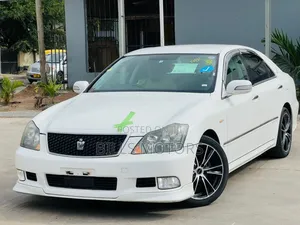 Toyota Crown 2006 White