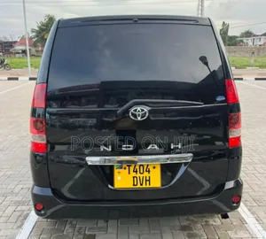 Toyota Noah 2008 Black