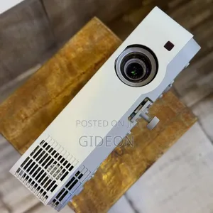 Nec Projector 100+