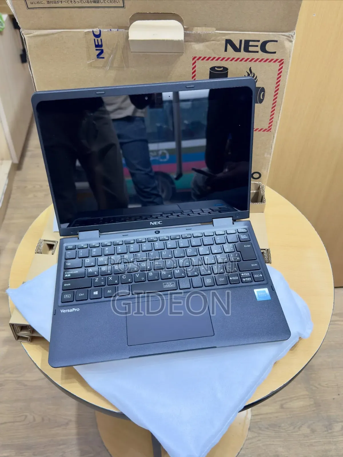 New Laptop NEC N22G 4GB Intel SSD 128GB