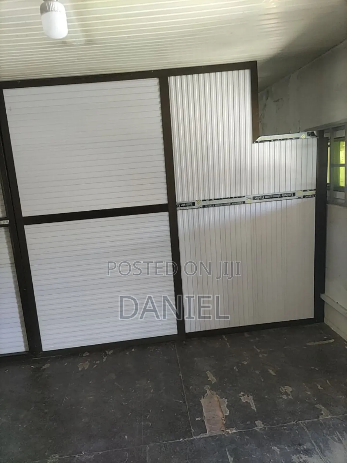 Frame Za Aluminium Za Ofisini