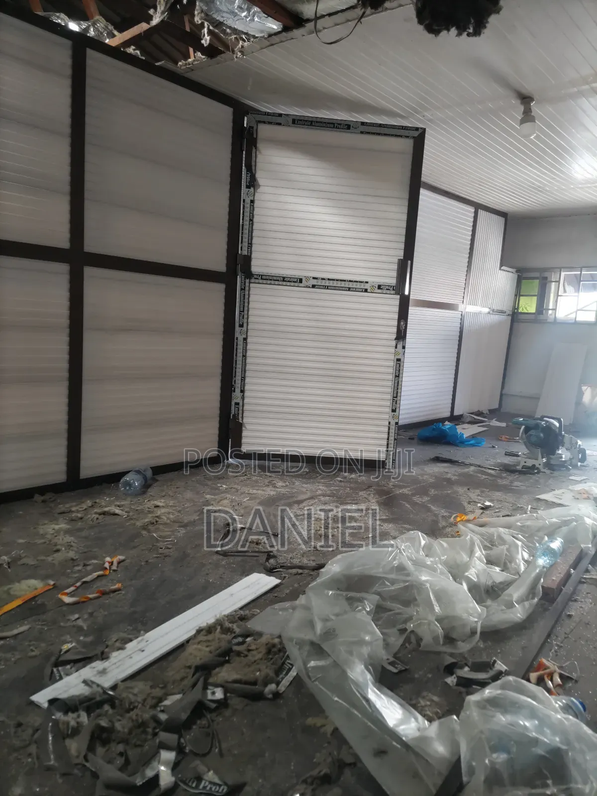 Frame Za Aluminium Za Ofisini