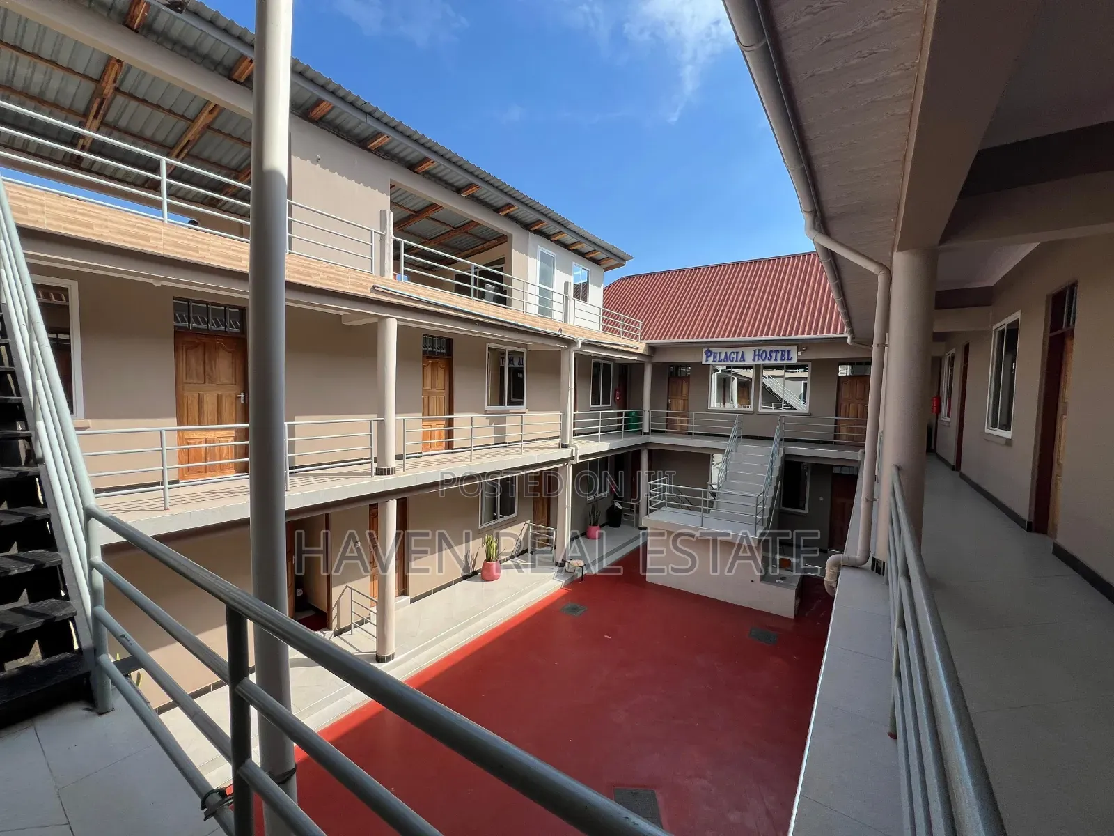 Hostel Yenye View Ya Mt.Kilimanjaro Inauzwa Kcmc, Kibaoni-Moshi