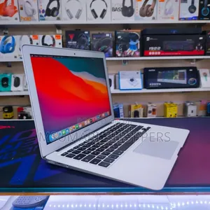 Laptop Apple MacBook Air 2017 8GB Intel Core I5 SSD 128GB