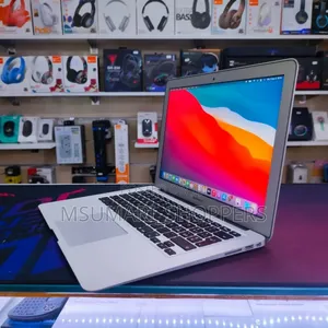 Laptop Apple MacBook Air 2017 8GB Intel Core I5 SSD 128GB