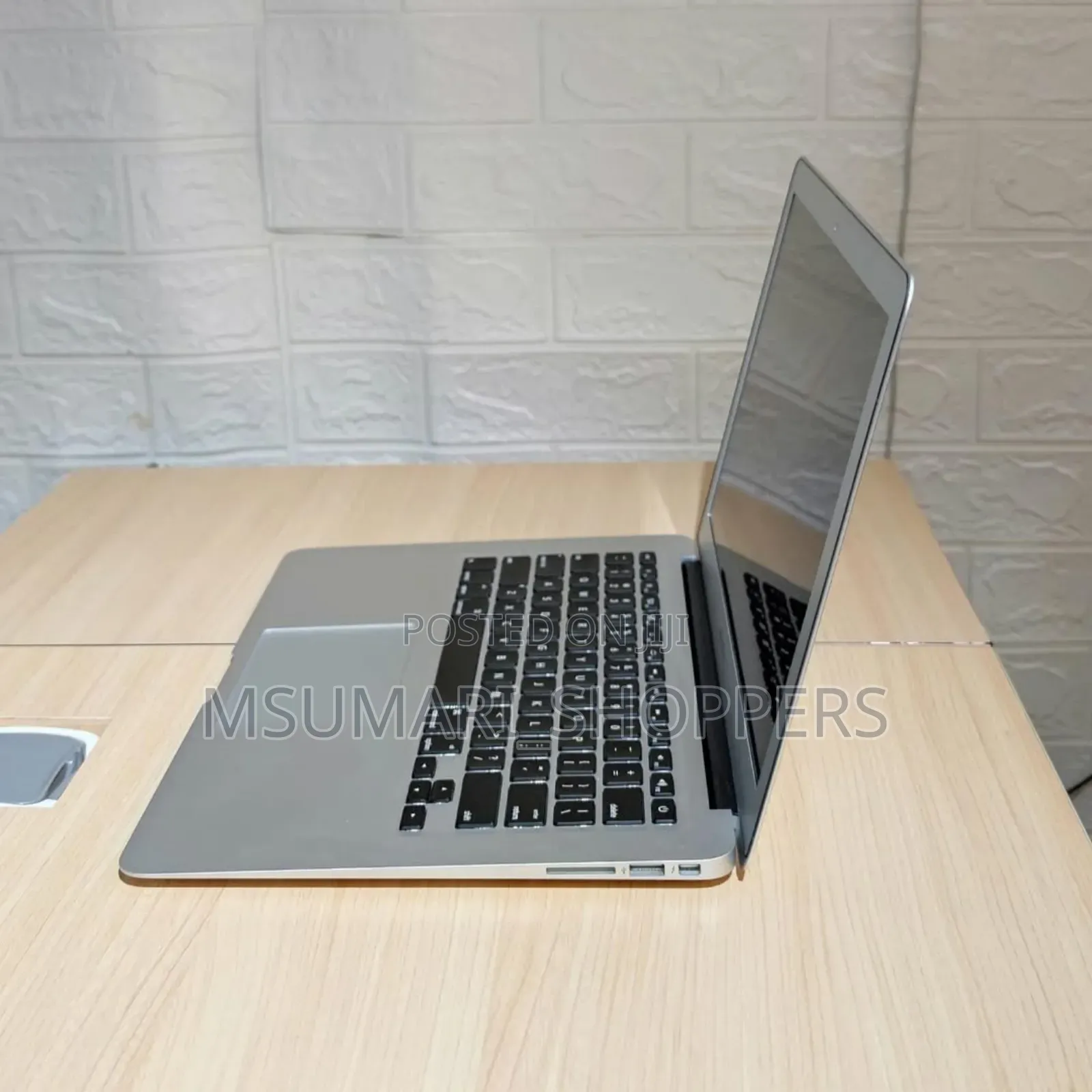 Laptop Apple MacBook Air 2017 8GB Intel Core I5 SSD 128GB