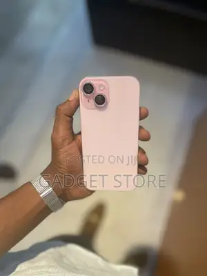 Apple iPhone 15 256 GB Pink