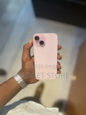 Apple iPhone 15 256 GB Pink