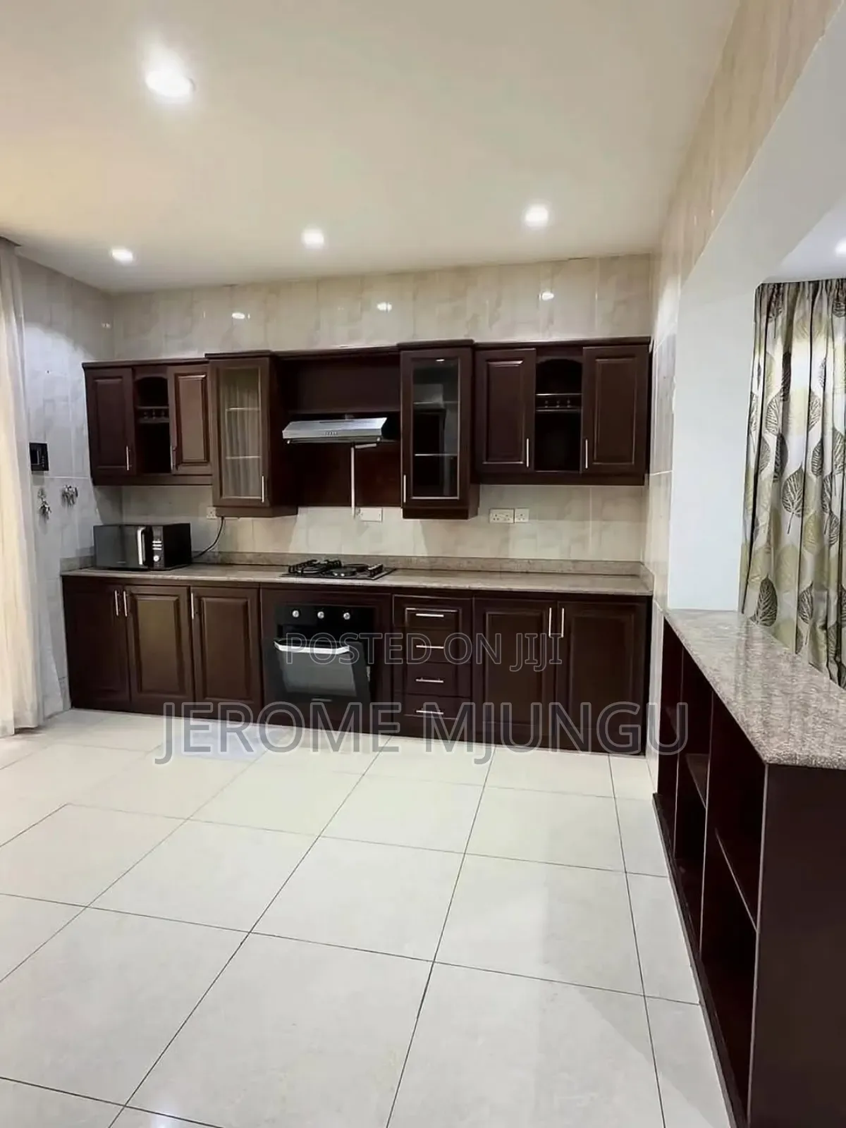Furnished 5bdrm Villa in Oyster Bay for rent