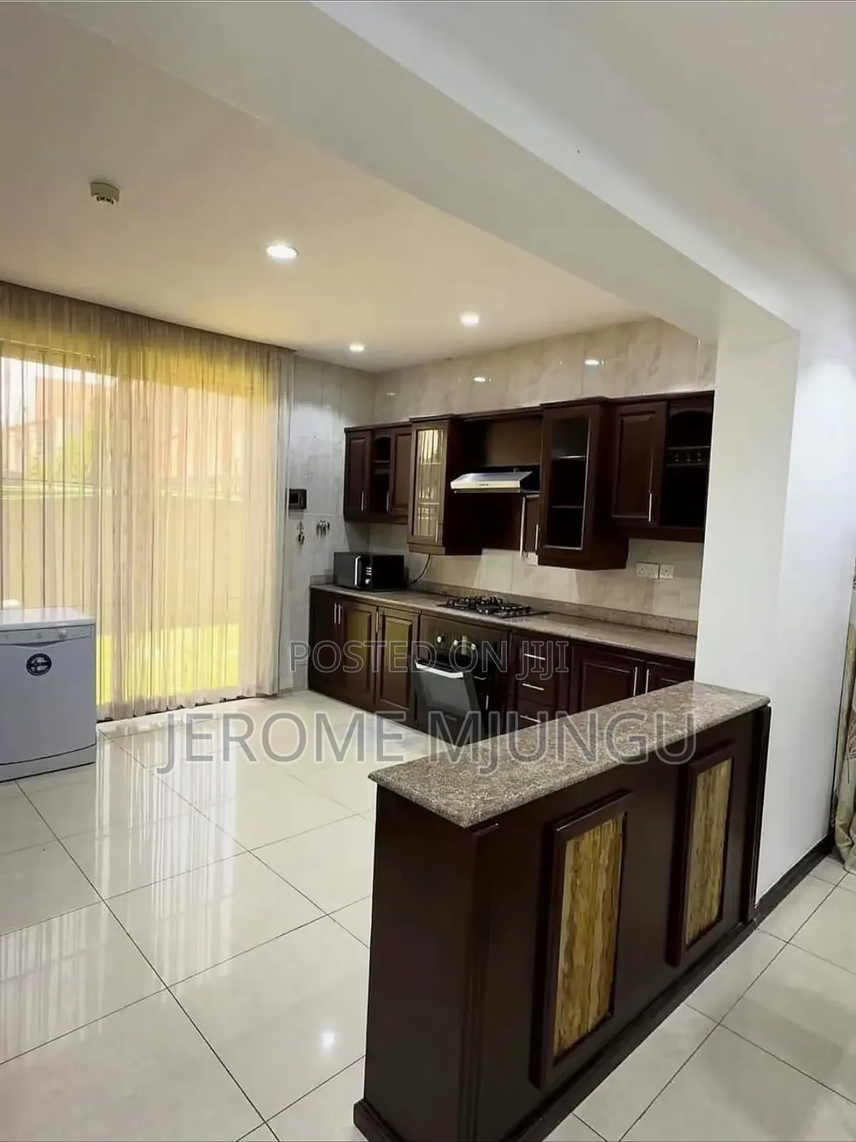 Furnished 5bdrm Villa in Oyster Bay for rent