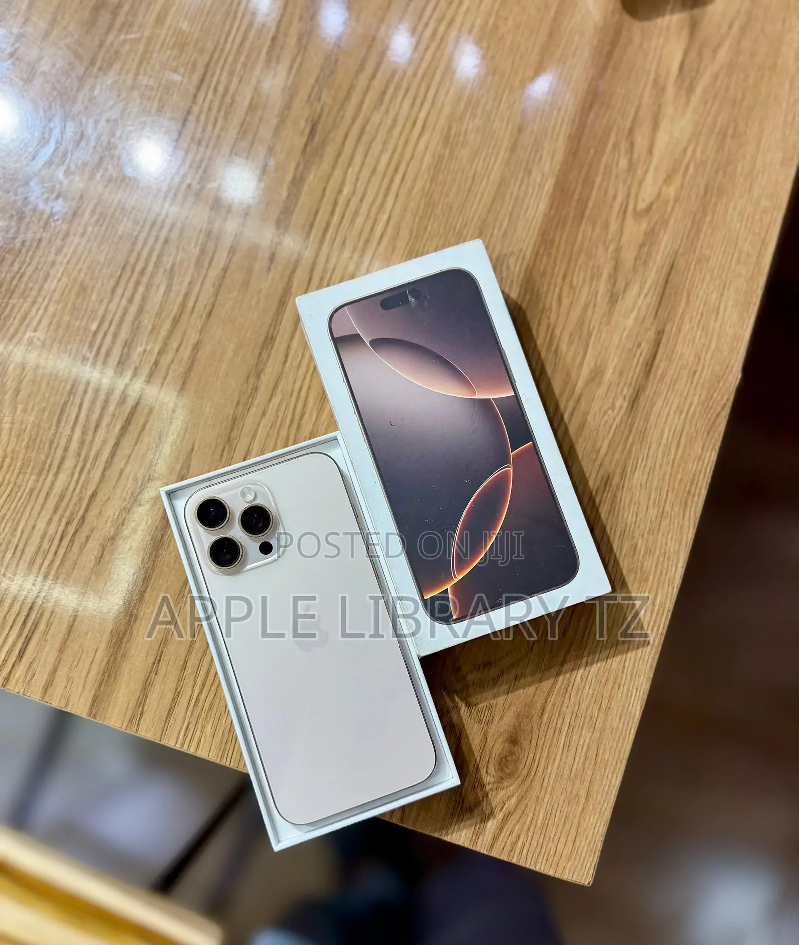 Apple iPhone 16 Pro Max 256 GB White