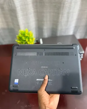 New Laptop Dell Latitude 3380 4GB Intel Core I3 HDD 500GB