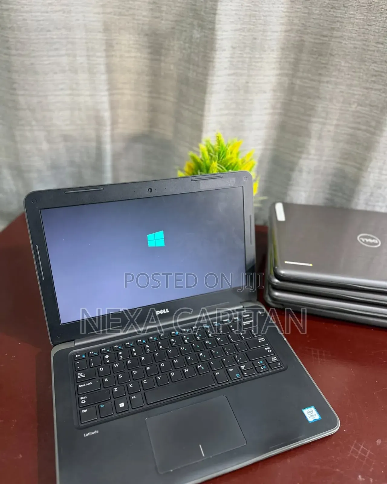 New Laptop Dell Latitude 3380 4GB Intel Core I3 HDD 500GB