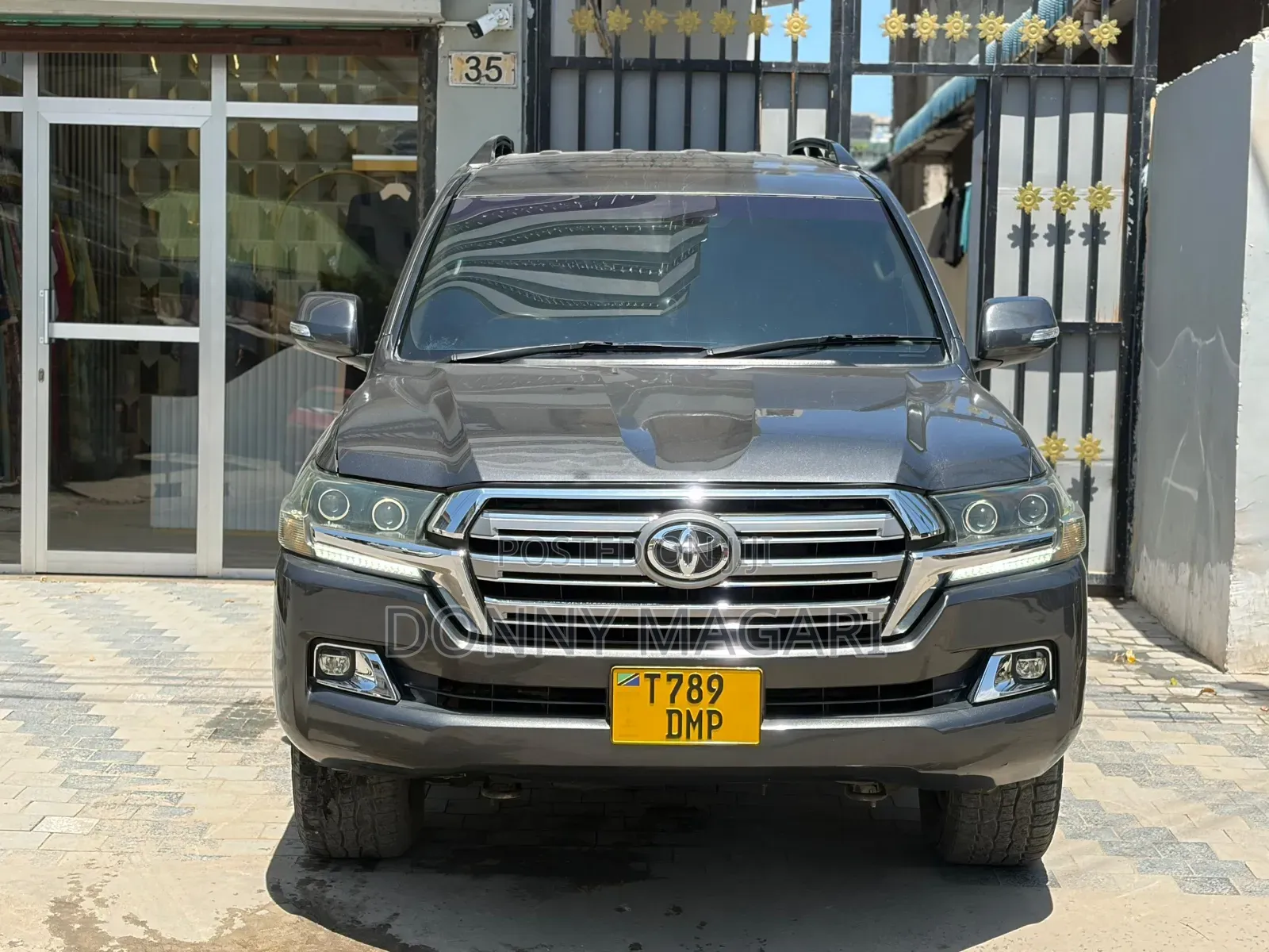 Toyota Land Cruiser 2018 Gray