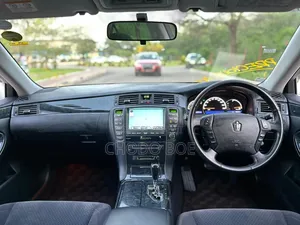 Toyota Crown 2007 Pearl