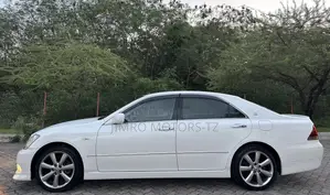 Toyota Crown 2007 White