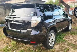 Toyota Vanguard 2012 Black