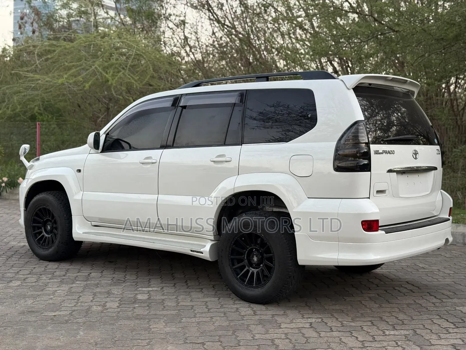 Toyota Land Cruiser Prado 2007 White