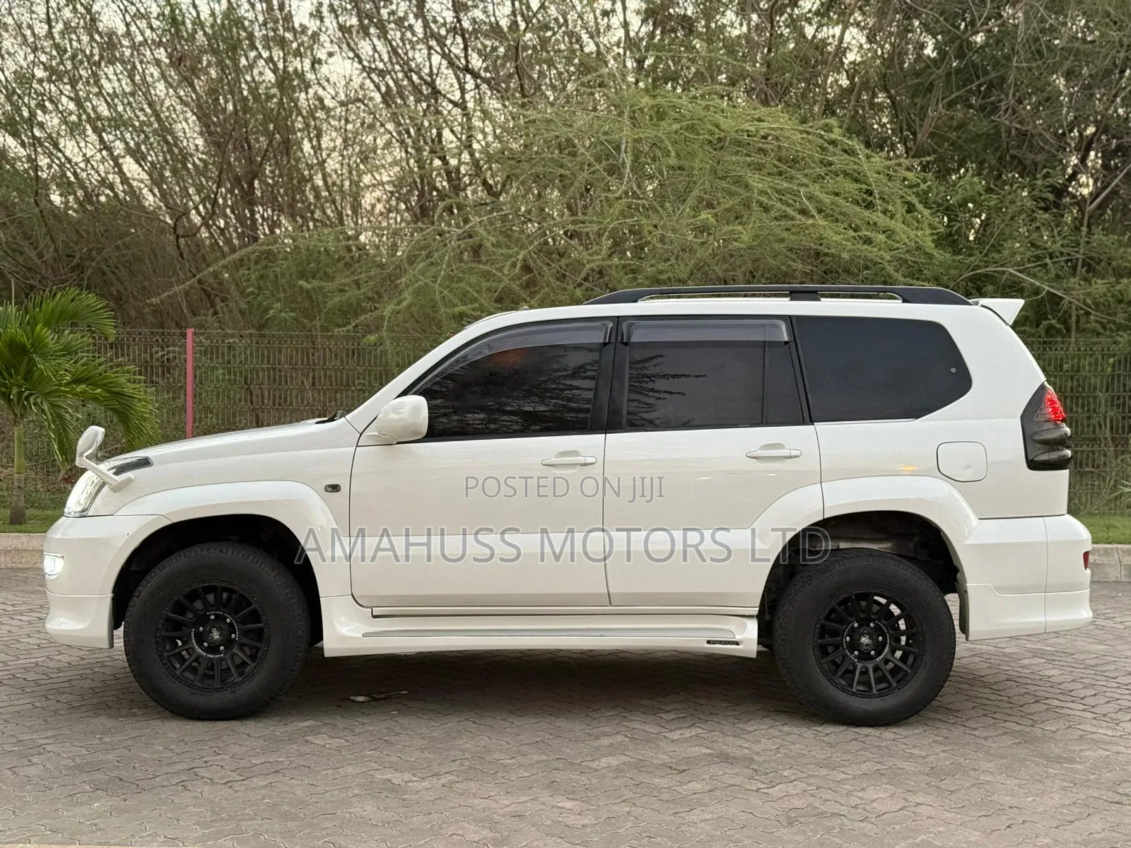 Toyota Land Cruiser Prado 2007 White