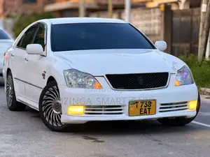 Toyota Crown 2004 White