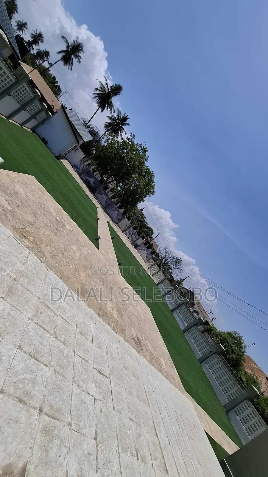 Big Space 4 Garege Very Secure at Mbez Beach Makonde