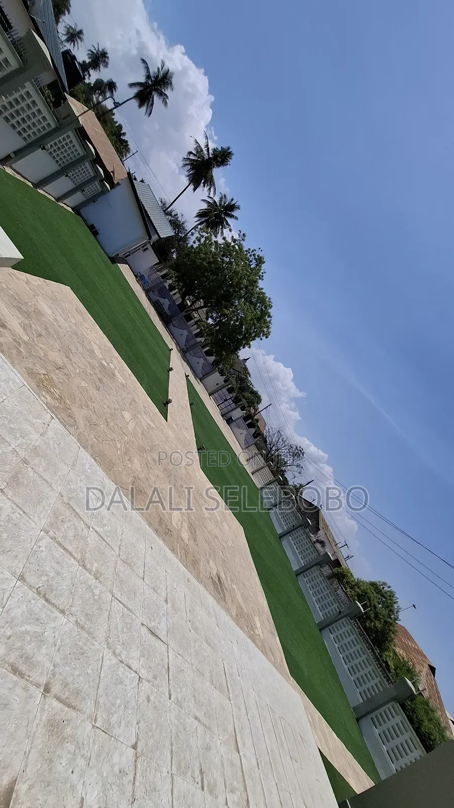 Big Space 4 Garege Very Secure at Mbez Beach Makonde