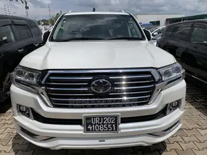 Toyota Land Cruiser 4.6 V8 ZX 2018 White